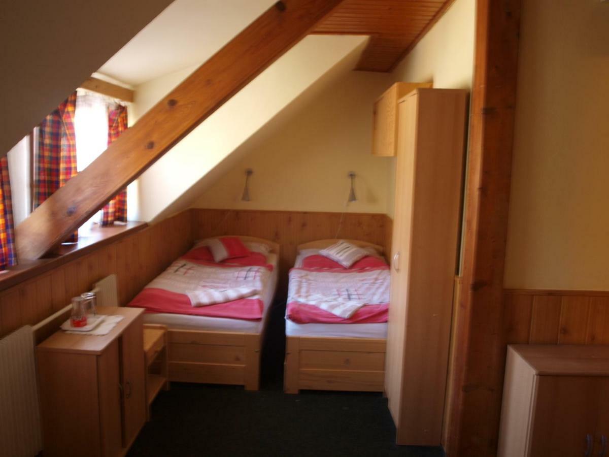 Hotel Kormoran Zlenice Habitación foto